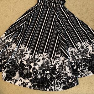 New York & Company Black and White Striped maxi skirt high slit XL paper bag